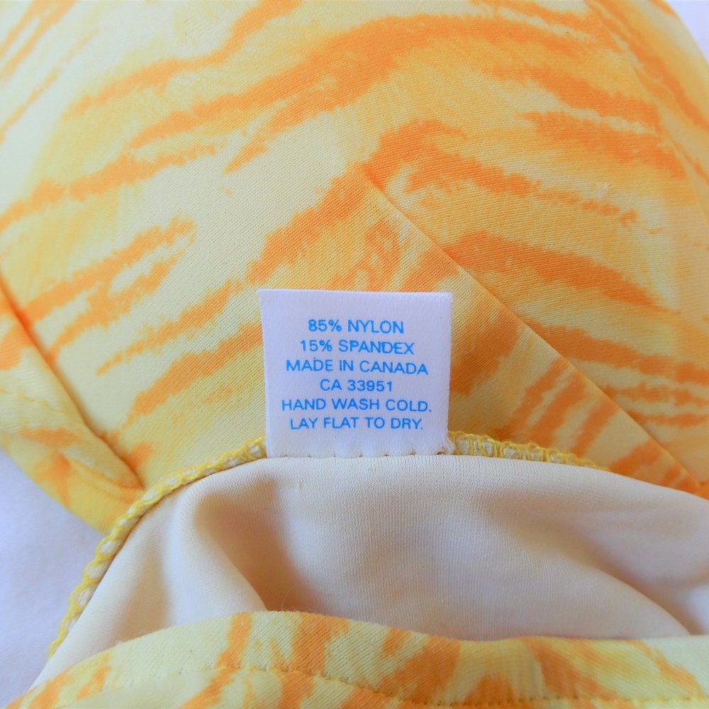 NWOT Bikini International Yellow Swimsuit 2 Piece Set in size S - Picture 3 of 11